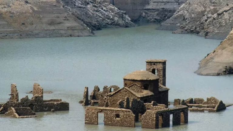 Scientists Discover a WHOLE Submerged Ghost Village Underneath The Canadian Lake